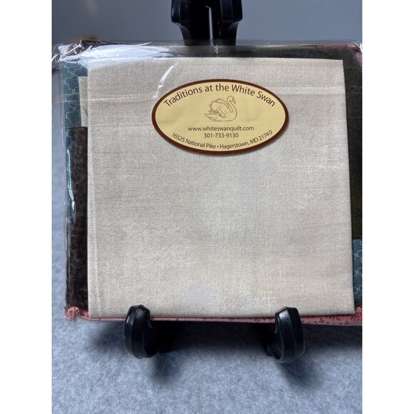 Celebrate the Holidays with Small Quilt Squares#9 Easter Fabric Kit & Traditions - Picture 5 of 8